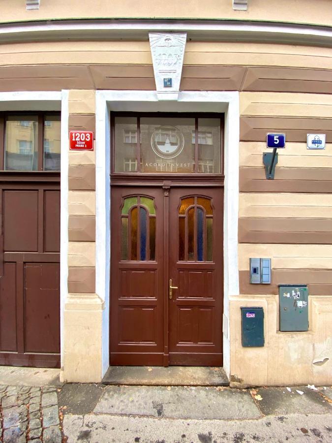 Turnkey I King George Square Studio Prague Exterior photo